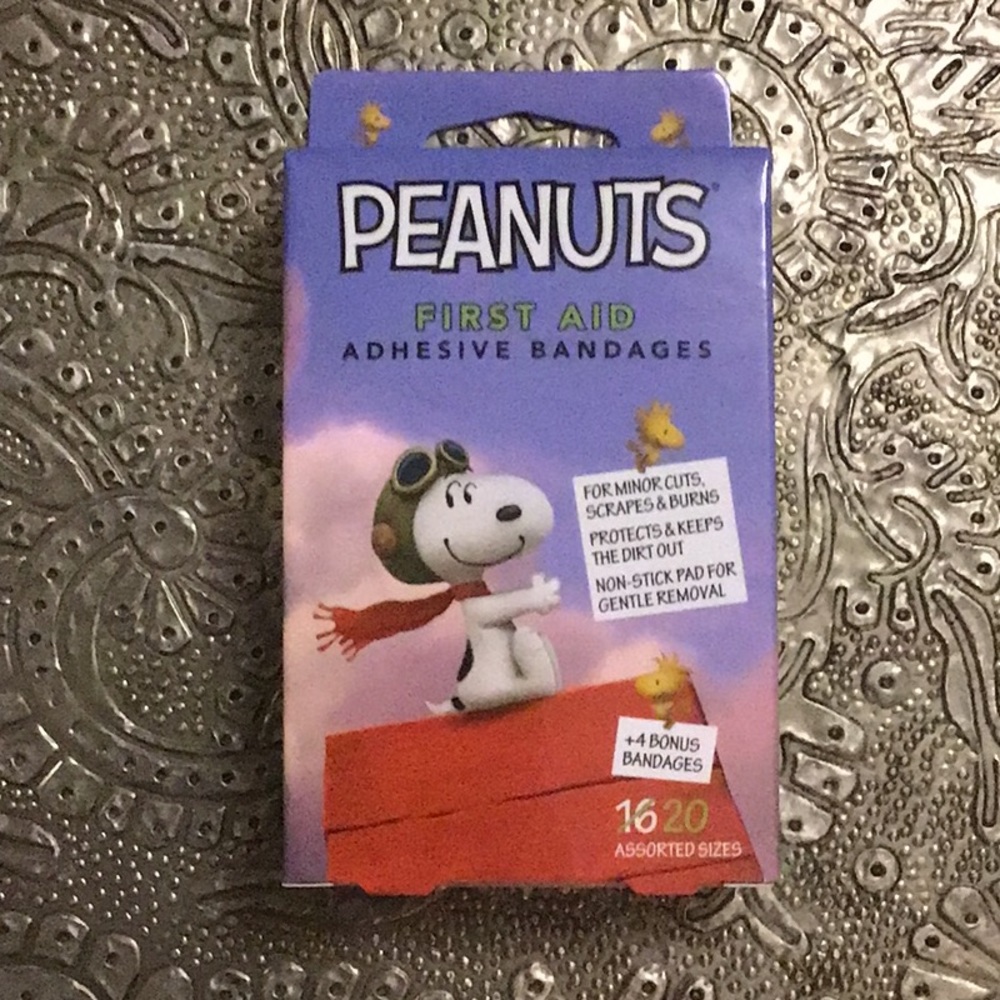 Peanuts Adhesive Bandages